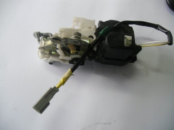 Fechadura Porta Trás Esquerda Rover 414 fp383